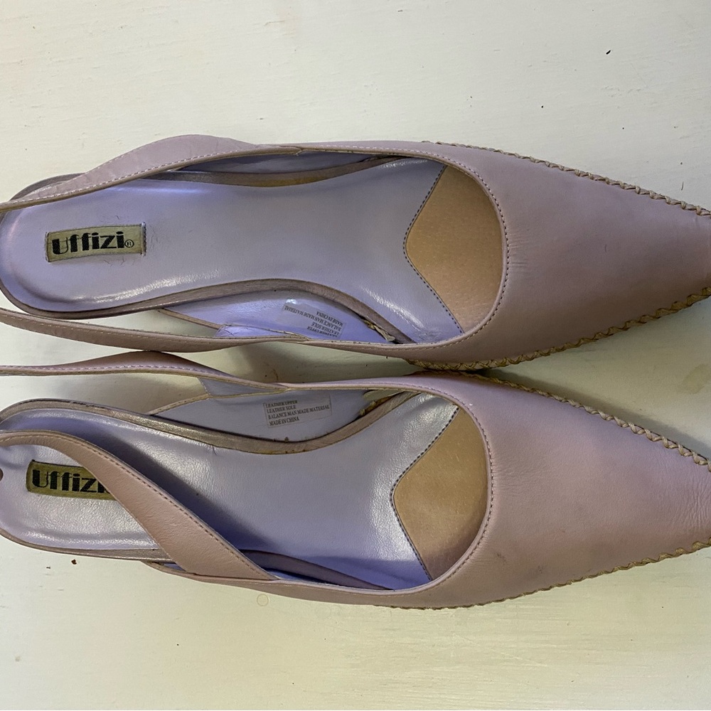 Leather Lilac kitten heels